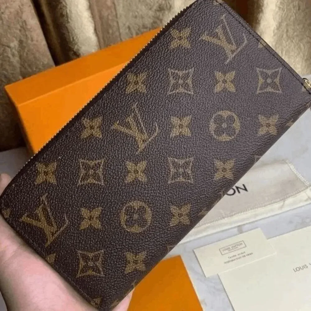 💋💋💋Brown Purse Zippy Monogram Wallet💋New - Picture 2 of 6